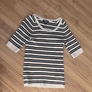 3/4 sleeve fitted womens sweater. Beige/black striped